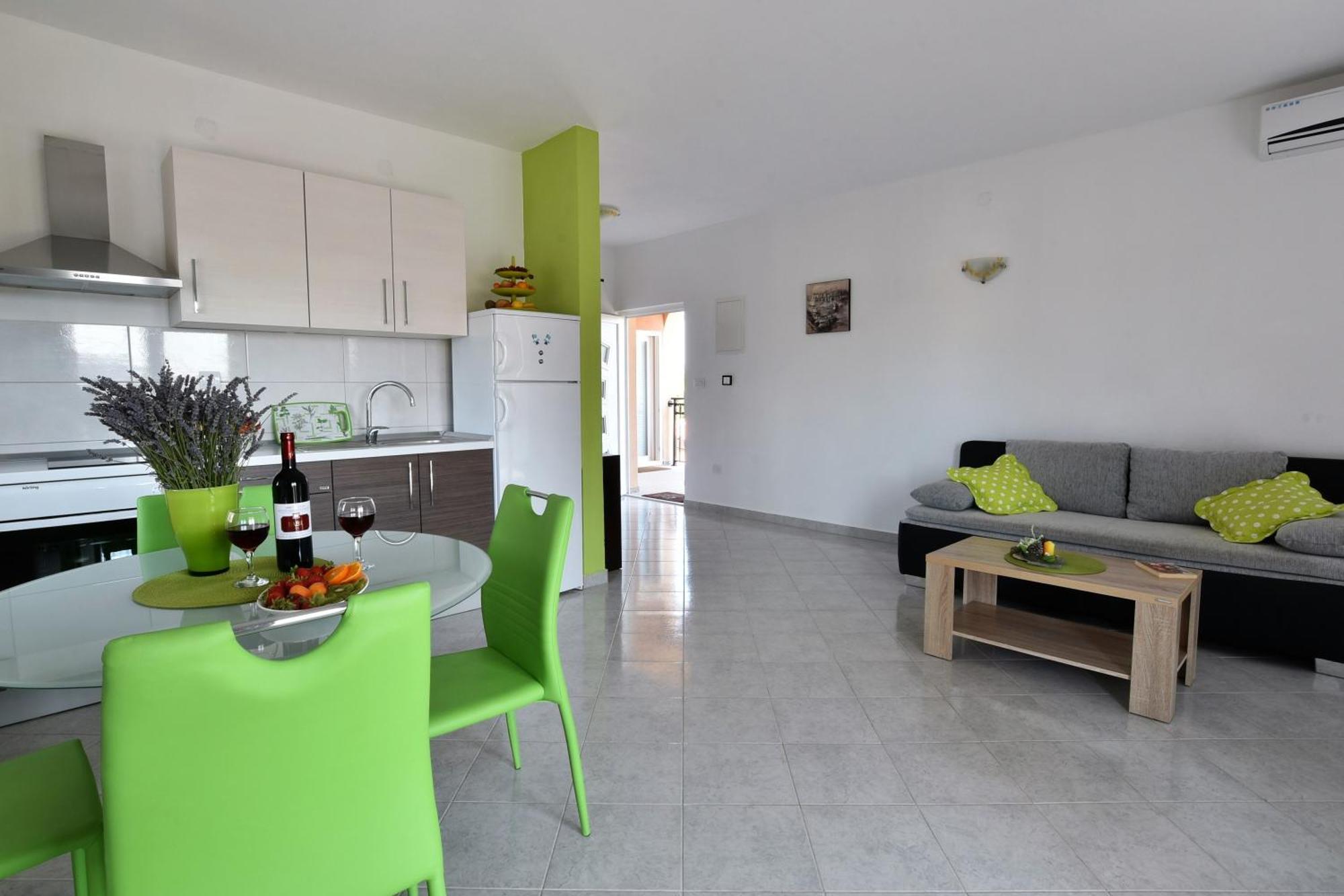 Apartmani Natasa Nino Jezera, Murter Номер фото