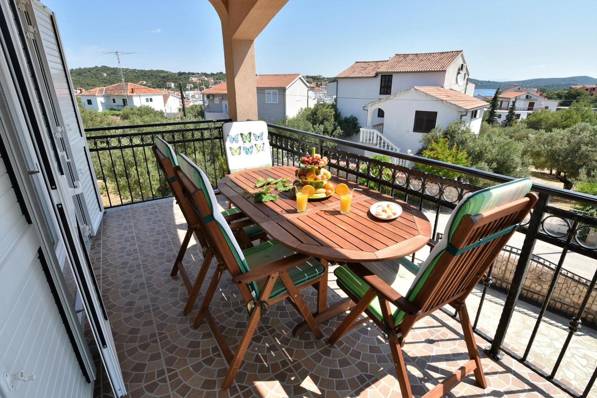 Apartmani Natasa Nino Jezera, Murter Номер фото
